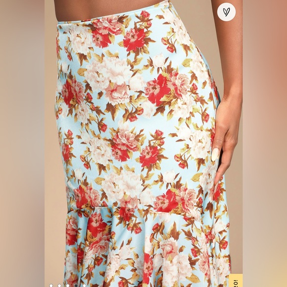 NWT - Lulu’s high-low, light blue with floral print maxi skirt. NEW! - Picture 4 of 11